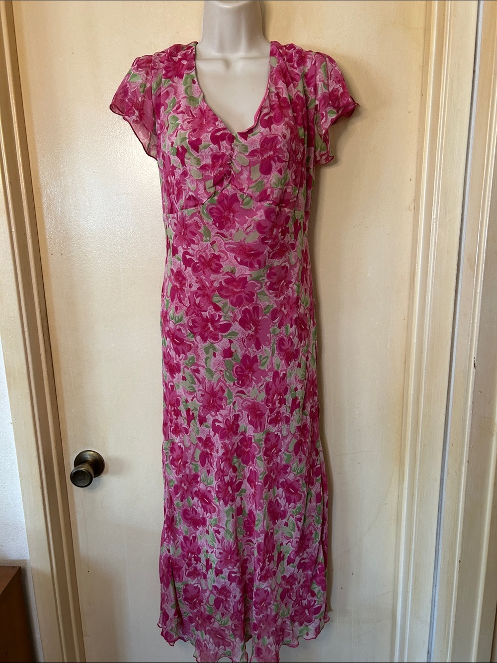 Studio West Pink Floral V-Neck Maxi Dress size M